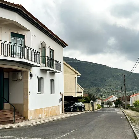 Largo Das Calcadas Apartment Porto de Mos (Leiria)